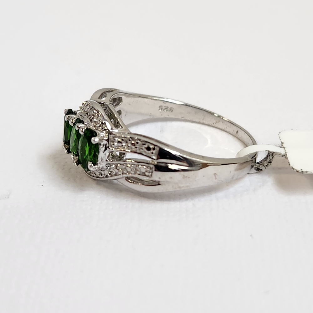 [SOLD LOCALLY] 925 Diopside Trilogy & Zircon Ring Sz 7 Petite Semi Vintage - Picture 8 of 12
